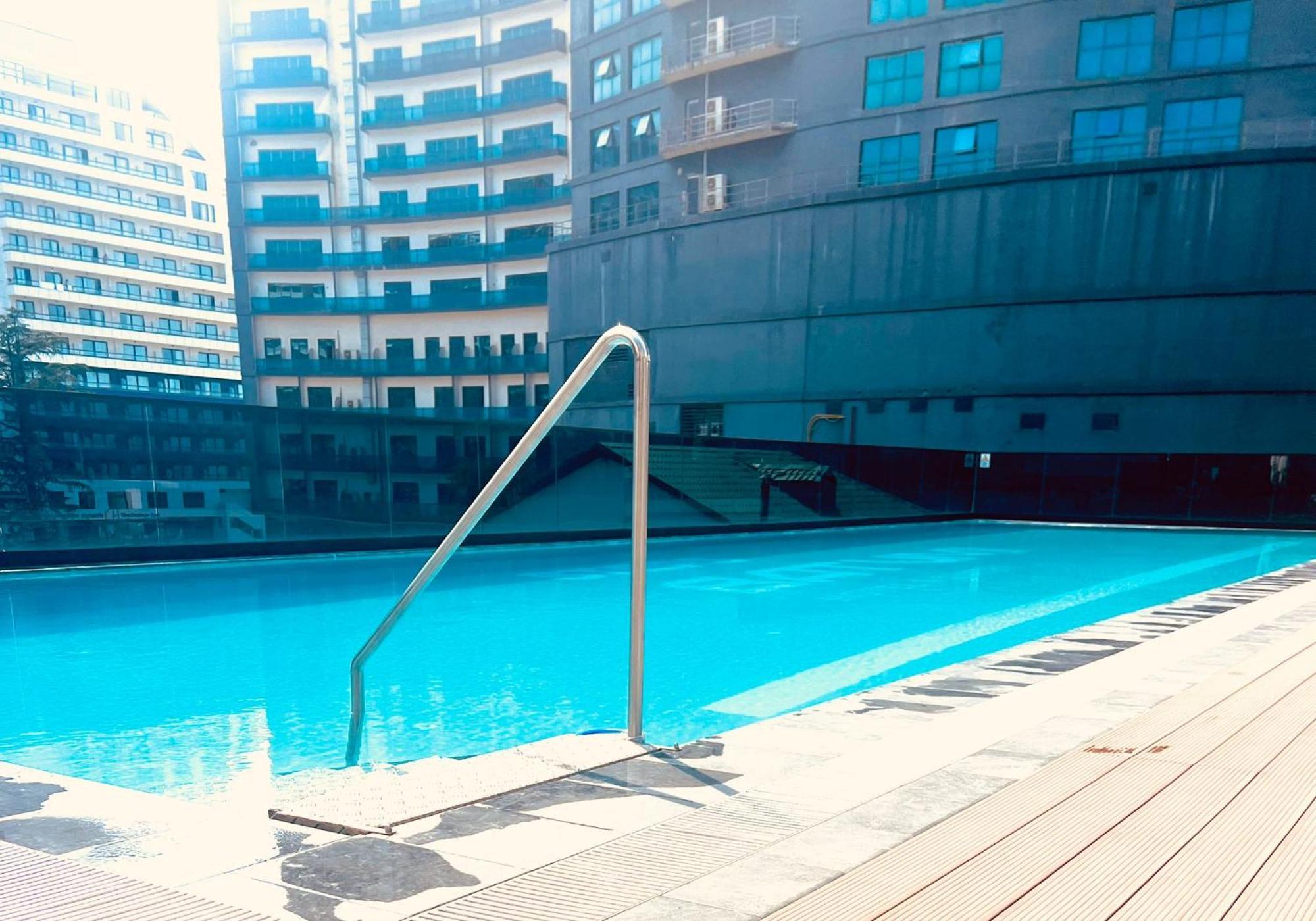 באטומי Nova Concierge Aparthotel מראה חיצוני תמונה